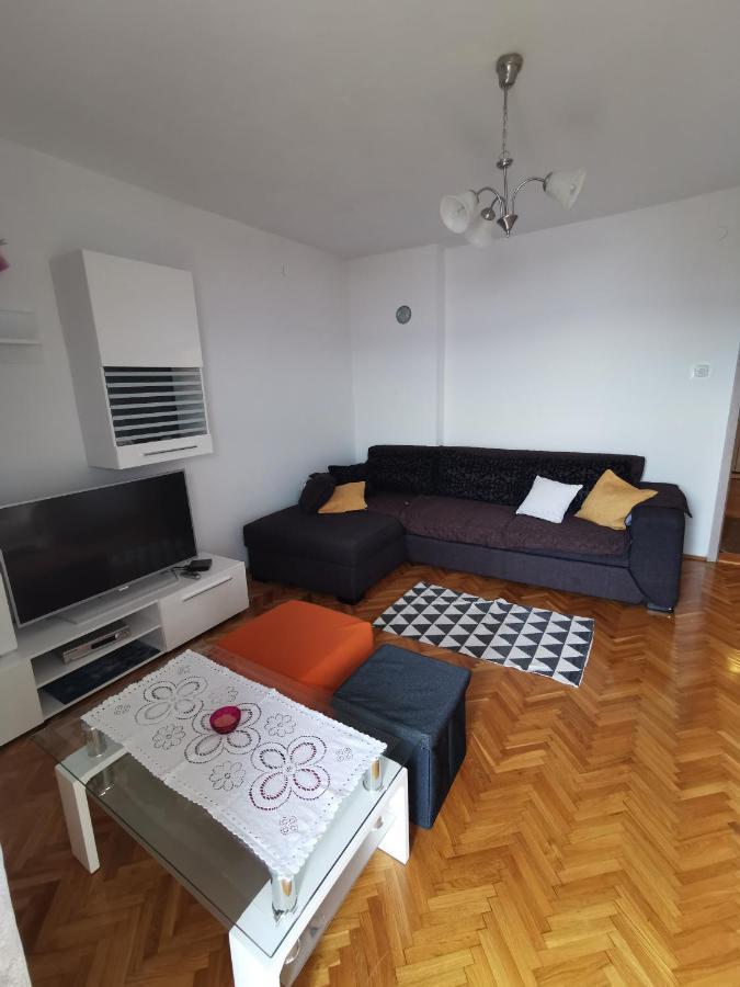 Apartmani Neno セニ エクステリア 写真