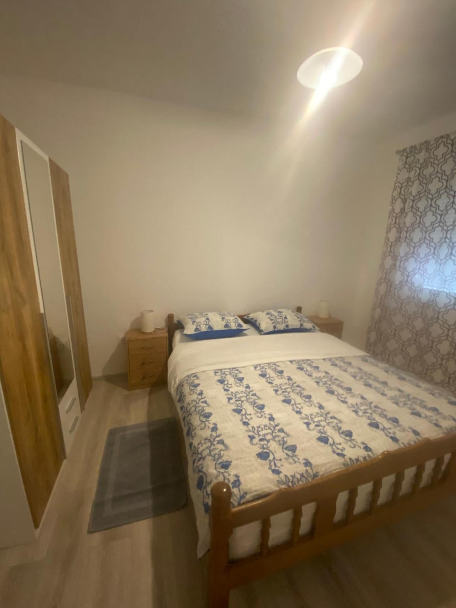 Apartmani Neno セニ エクステリア 写真